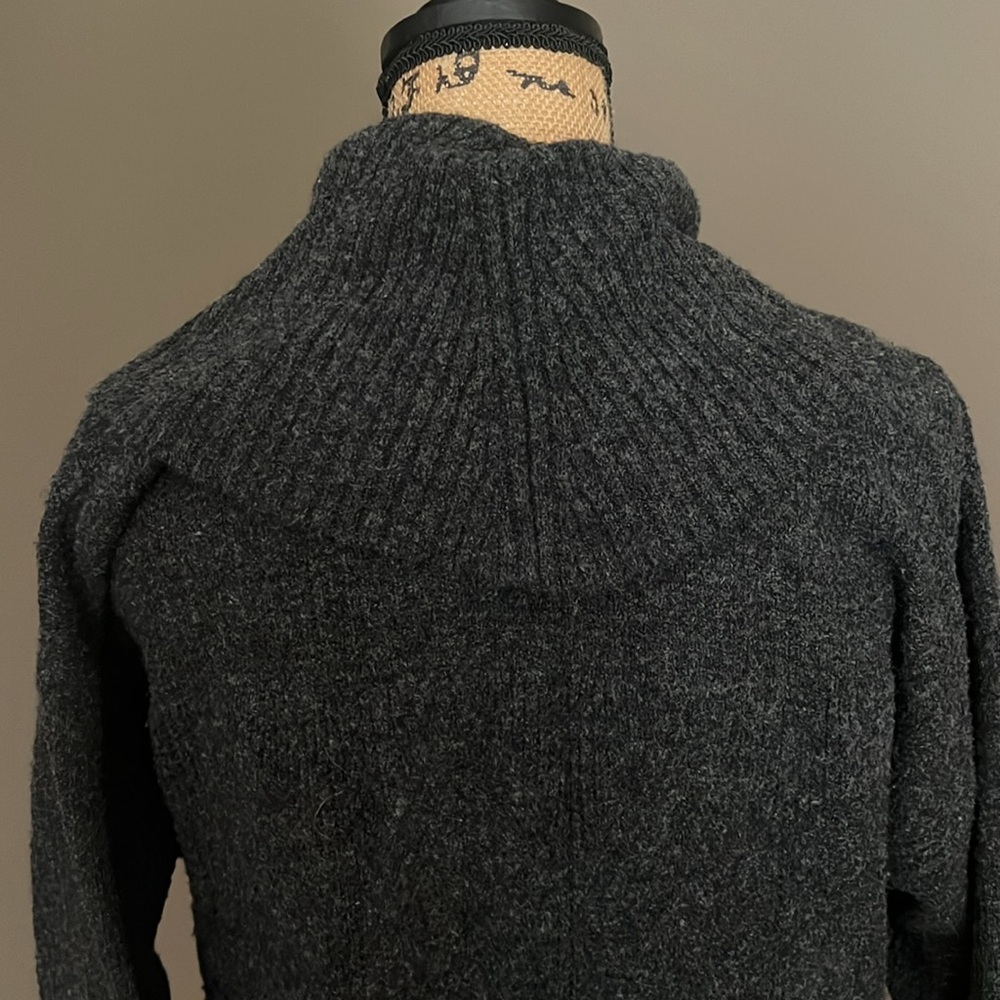 Cabi Sweater - Picture 5 of 8